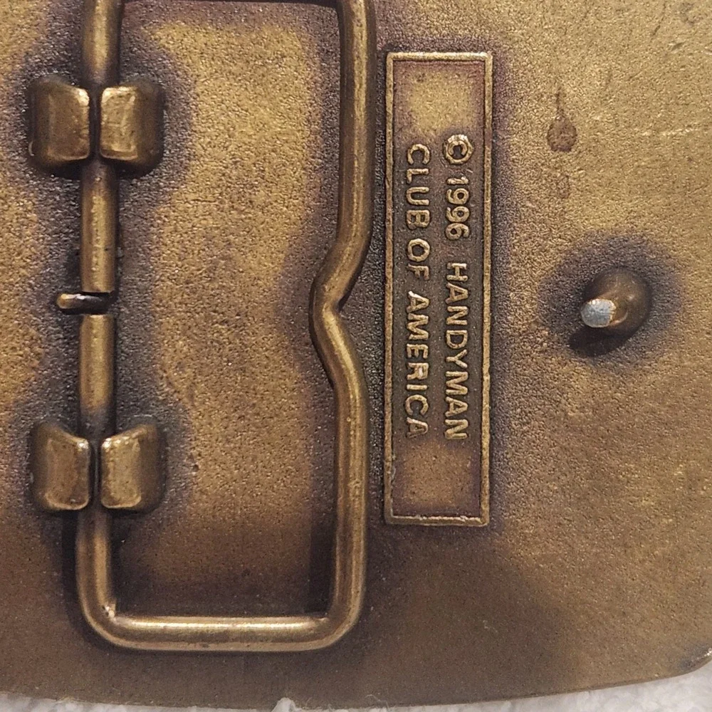 Belt Buckle Brass Tone Hammer Vintage 1996 Handyman Club of America Life‎ Member